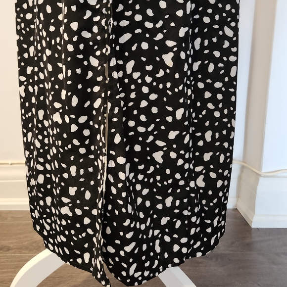 Black and White Maxi Slip On Dress - Picture 6 of 7